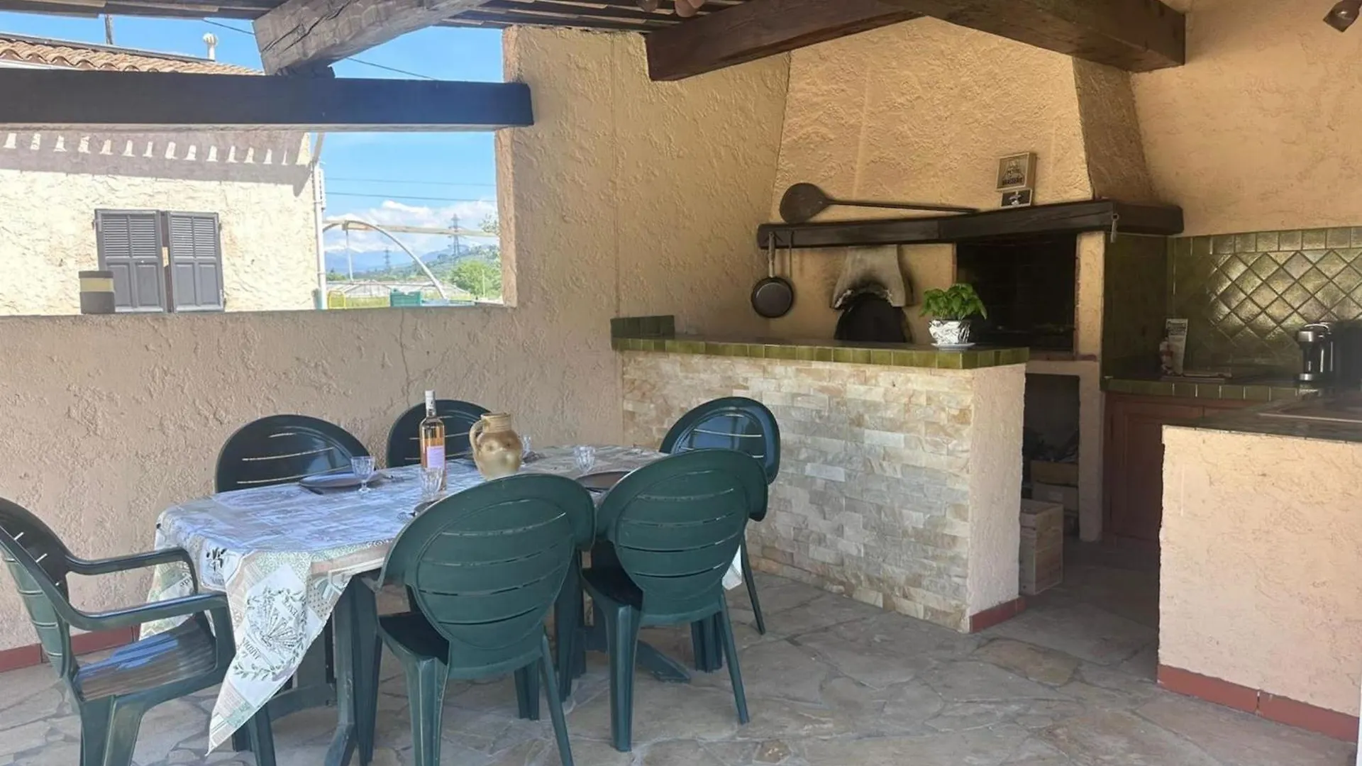 Peaceful Getaway Just Outside Nice Your Riviera House Saint-Laurent-du-Var France