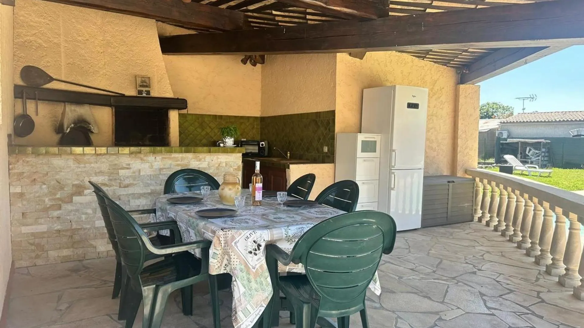 Peaceful Getaway Just Outside Nice Your Riviera House Saint-Laurent-du-Var