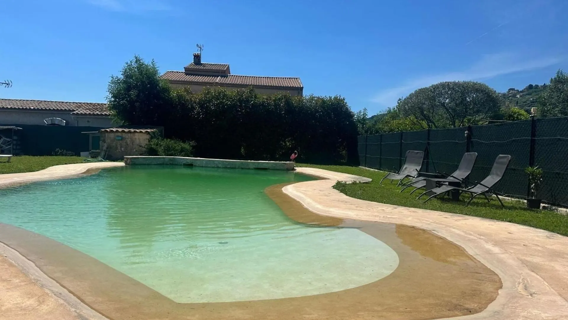 Peaceful Getaway Just Outside Nice Your Riviera House Saint-Laurent-du-Var