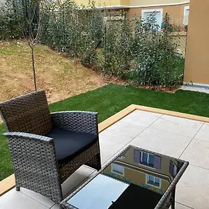Apartamento Deux Pieces Moderne Et Chaleureux, Saint-Laurent-du-Var