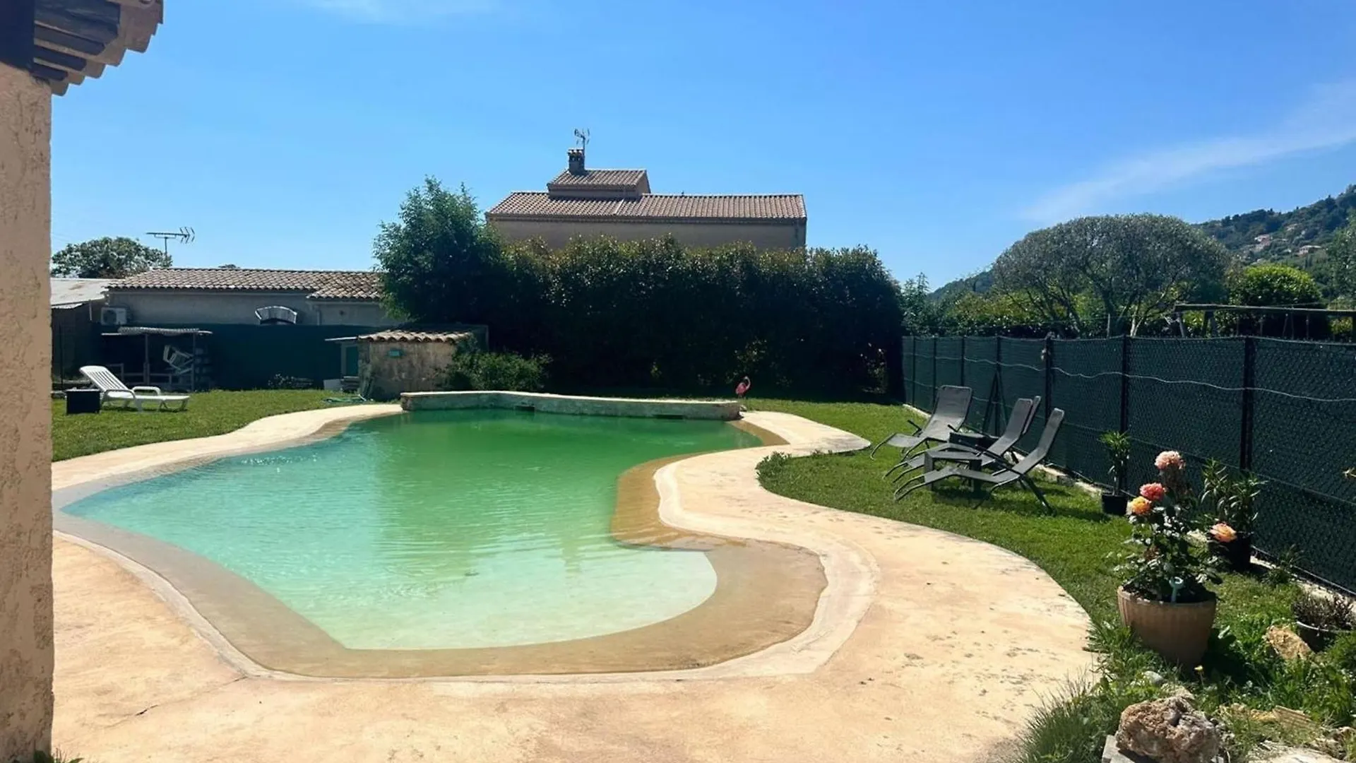 Peaceful Getaway Just Outside Nice Your Riviera House Saint-Laurent-du-Var Dom wakacyjny